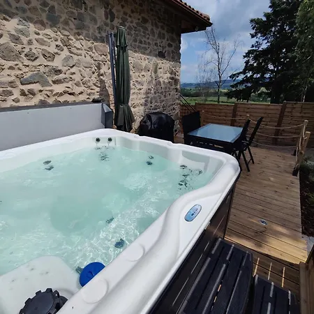 Ferienhaus Le Tilleul Bully (Loire)